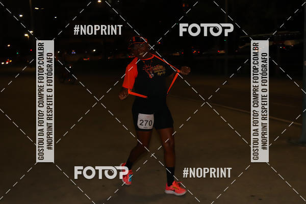 Buy your photos of the eventLuz do Mundo Night Run on Fotop