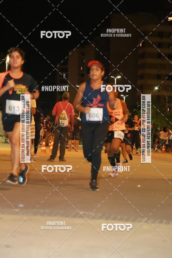 Buy your photos of the eventLuz do Mundo Night Run on Fotop