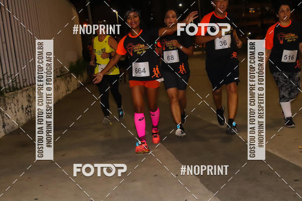 Buy your photos of the eventLuz do Mundo Night Run on Fotop