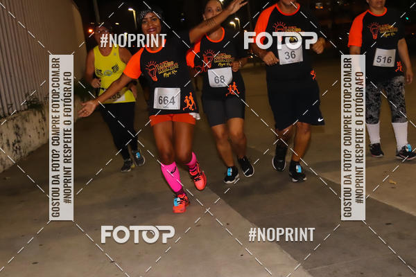 Buy your photos of the eventLuz do Mundo Night Run on Fotop