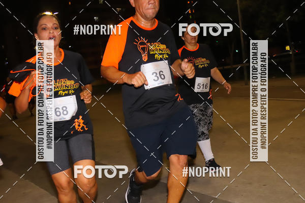 Buy your photos of the eventLuz do Mundo Night Run on Fotop