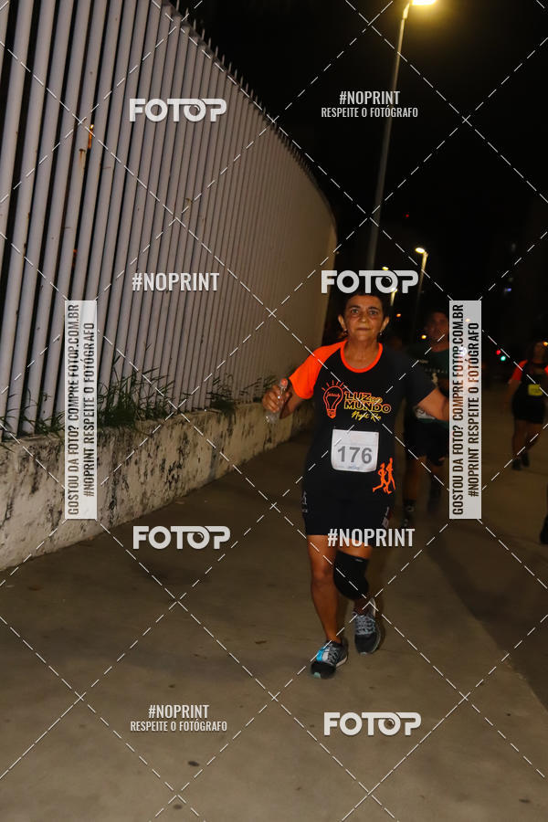 Buy your photos of the eventLuz do Mundo Night Run on Fotop