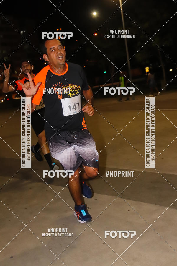 Buy your photos of the eventLuz do Mundo Night Run on Fotop