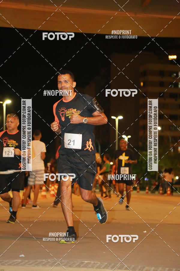 Buy your photos of the eventLuz do Mundo Night Run on Fotop