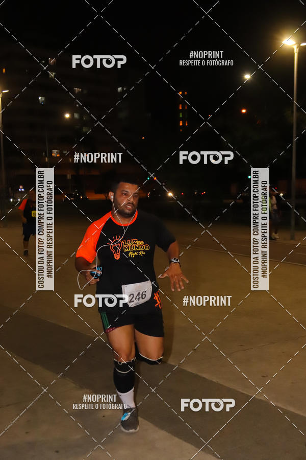 Buy your photos of the eventLuz do Mundo Night Run on Fotop