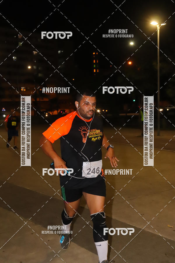 Buy your photos of the eventLuz do Mundo Night Run on Fotop