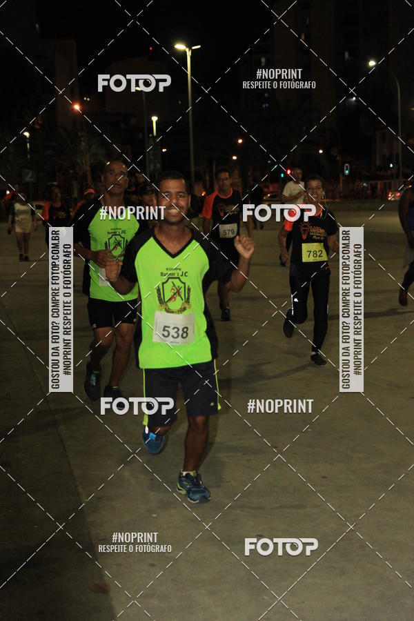Buy your photos of the eventLuz do Mundo Night Run on Fotop