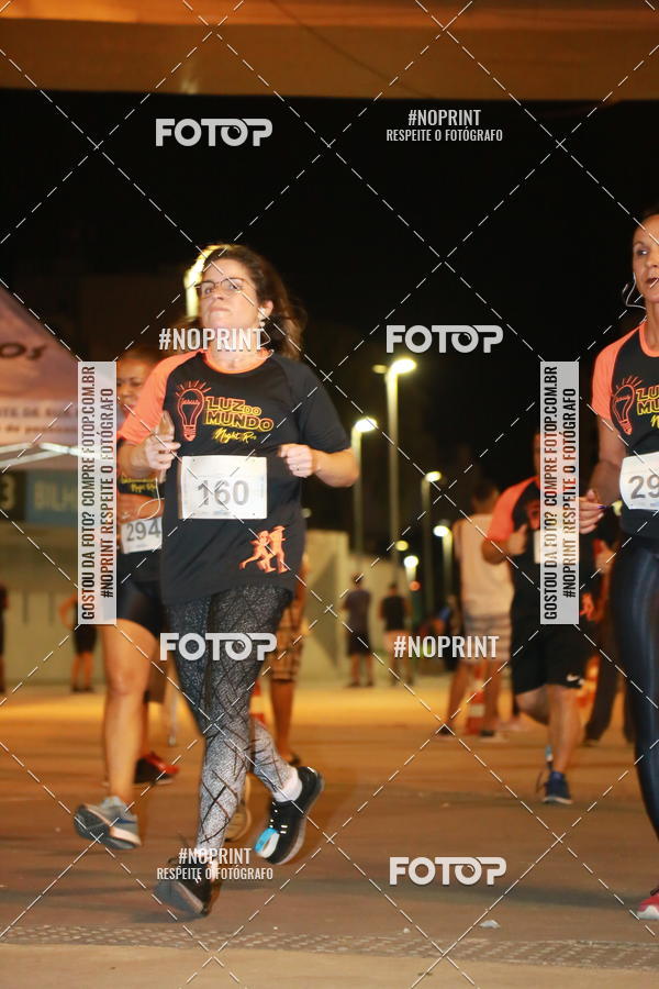 Buy your photos of the eventLuz do Mundo Night Run on Fotop