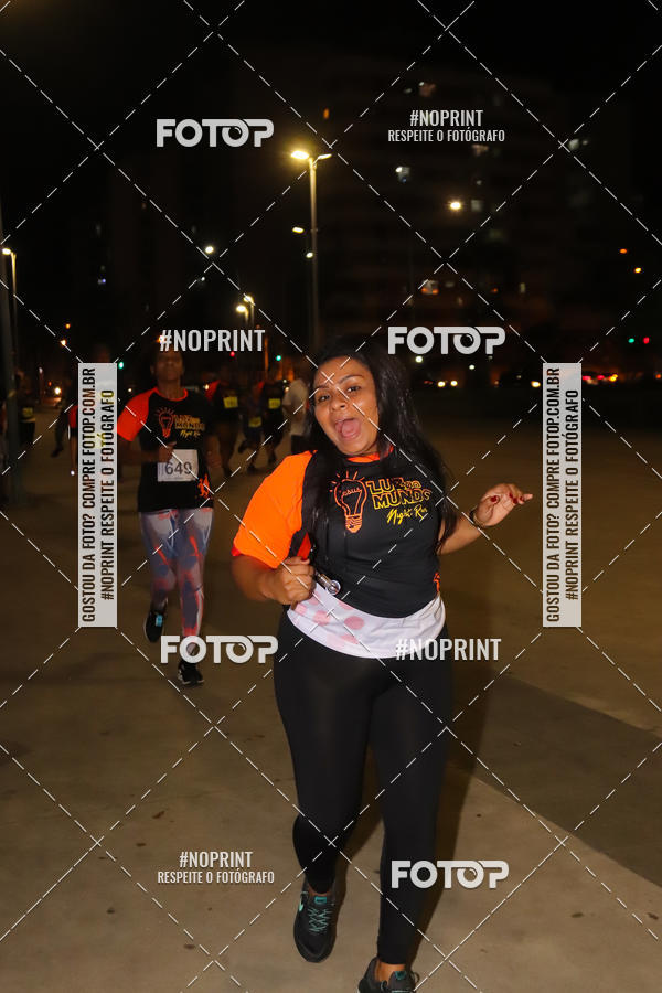 Buy your photos of the eventLuz do Mundo Night Run on Fotop