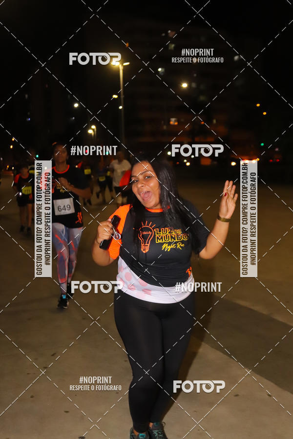 Buy your photos of the eventLuz do Mundo Night Run on Fotop