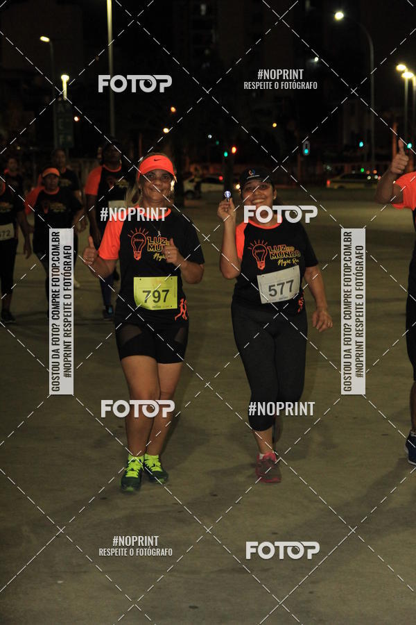 Buy your photos of the eventLuz do Mundo Night Run on Fotop