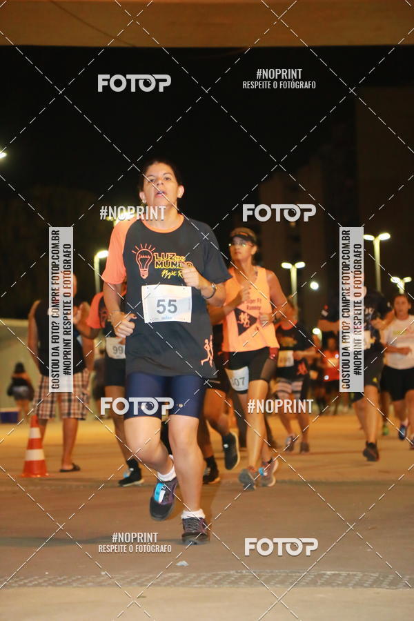 Buy your photos of the eventLuz do Mundo Night Run on Fotop