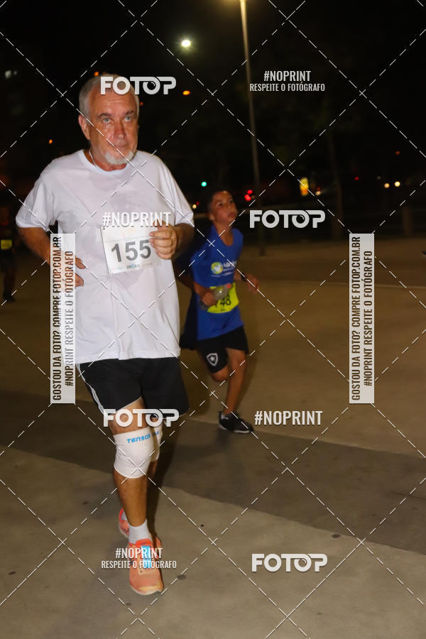 Buy your photos of the eventLuz do Mundo Night Run on Fotop