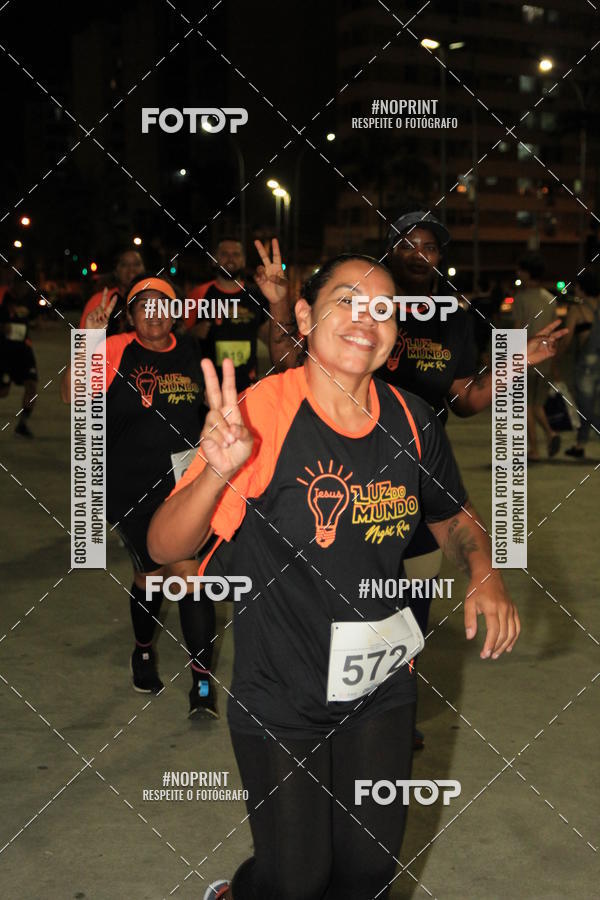 Buy your photos of the eventLuz do Mundo Night Run on Fotop