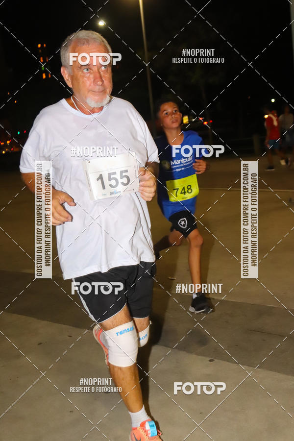 Buy your photos of the eventLuz do Mundo Night Run on Fotop