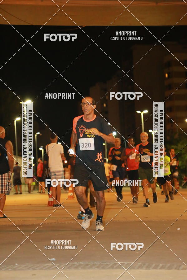 Buy your photos of the eventLuz do Mundo Night Run on Fotop