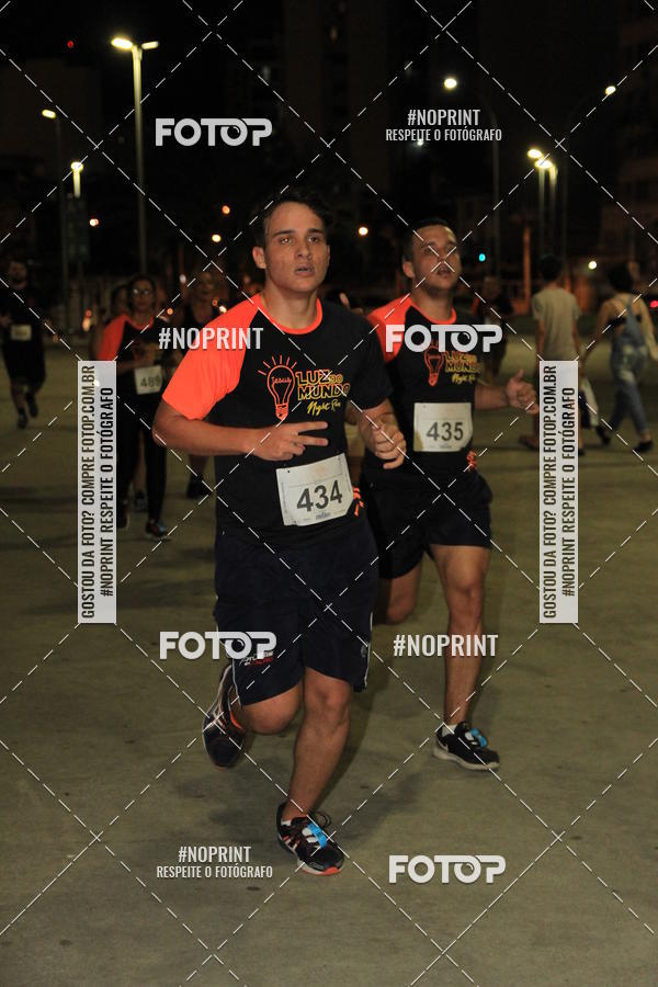 Buy your photos of the eventLuz do Mundo Night Run on Fotop