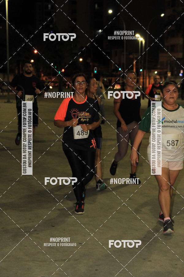 Buy your photos of the eventLuz do Mundo Night Run on Fotop