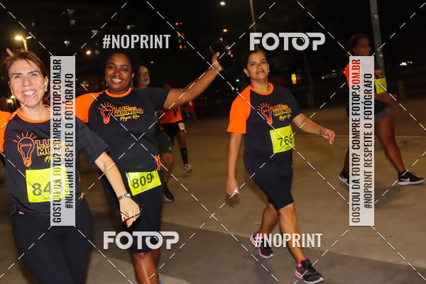 Buy your photos of the eventLuz do Mundo Night Run on Fotop