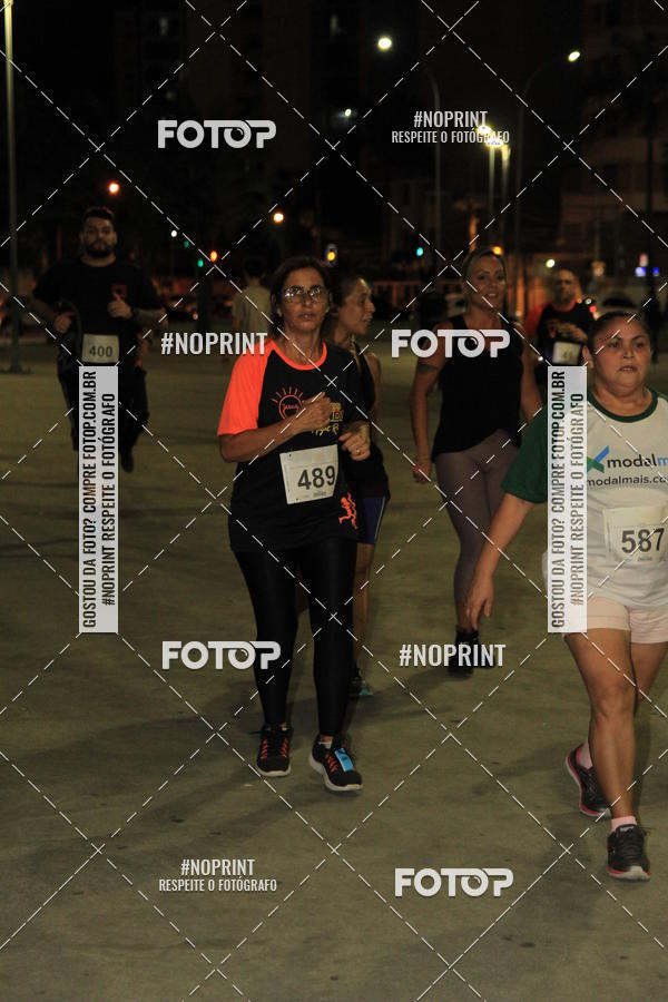Buy your photos of the eventLuz do Mundo Night Run on Fotop