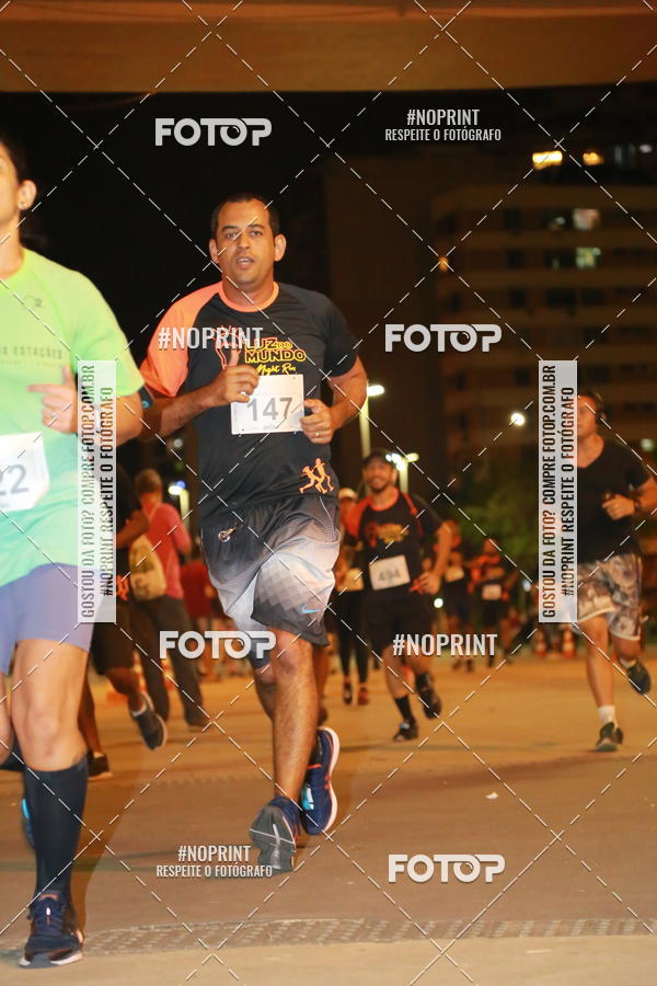 Buy your photos of the eventLuz do Mundo Night Run on Fotop