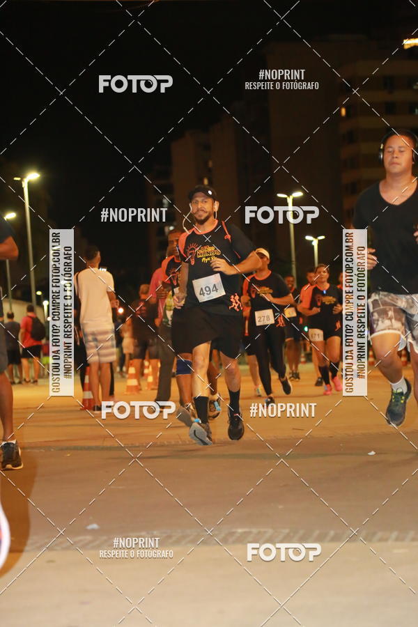 Buy your photos of the eventLuz do Mundo Night Run on Fotop