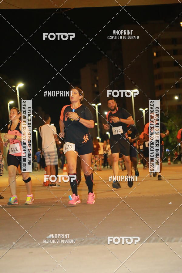 Buy your photos of the eventLuz do Mundo Night Run on Fotop