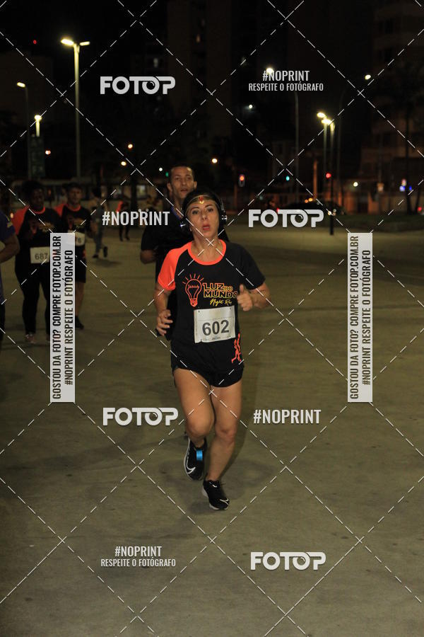 Buy your photos of the eventLuz do Mundo Night Run on Fotop