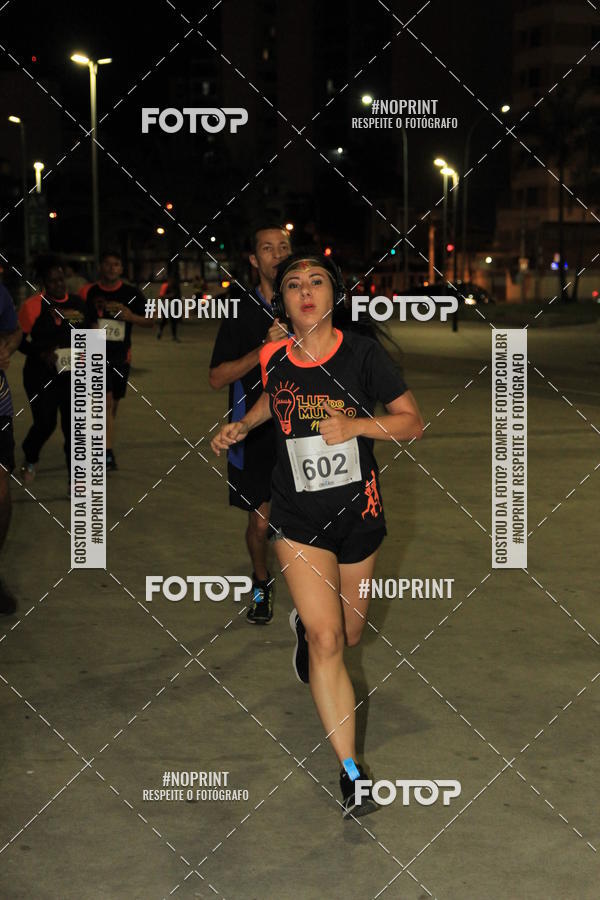 Buy your photos of the eventLuz do Mundo Night Run on Fotop