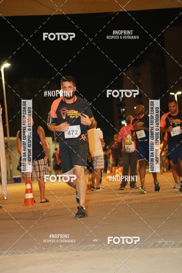 Buy your photos of the eventLuz do Mundo Night Run on Fotop
