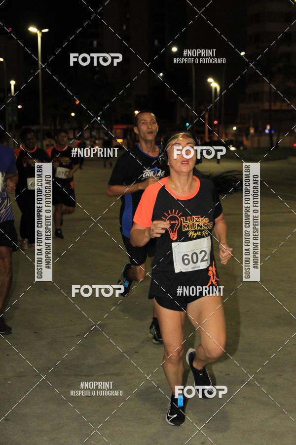 Buy your photos of the eventLuz do Mundo Night Run on Fotop