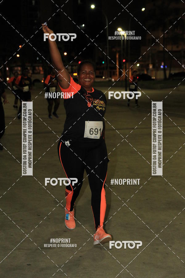 Buy your photos of the eventLuz do Mundo Night Run on Fotop
