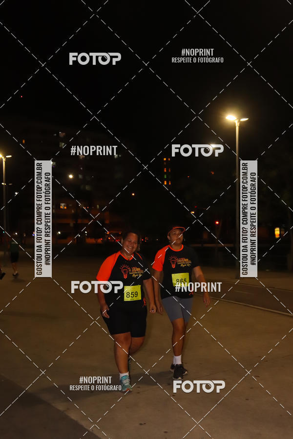 Buy your photos of the eventLuz do Mundo Night Run on Fotop