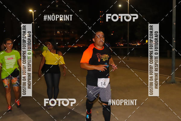 Buy your photos of the eventLuz do Mundo Night Run on Fotop