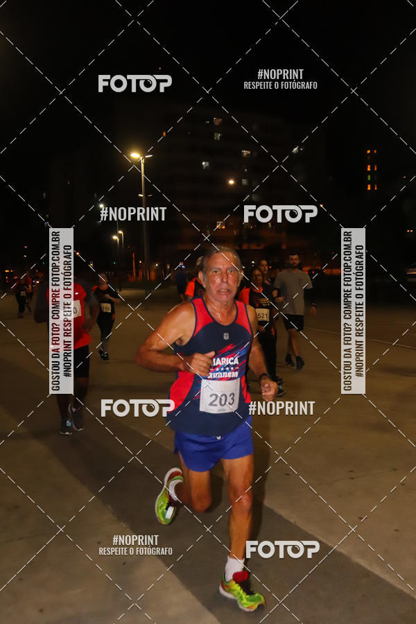 Buy your photos of the eventLuz do Mundo Night Run on Fotop