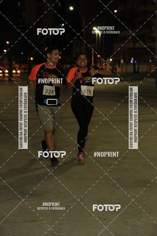Buy your photos of the eventLuz do Mundo Night Run on Fotop