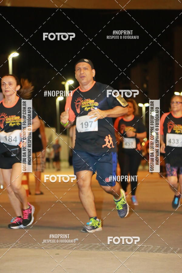 Buy your photos of the eventLuz do Mundo Night Run on Fotop