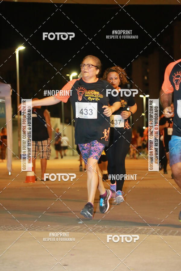 Buy your photos of the eventLuz do Mundo Night Run on Fotop