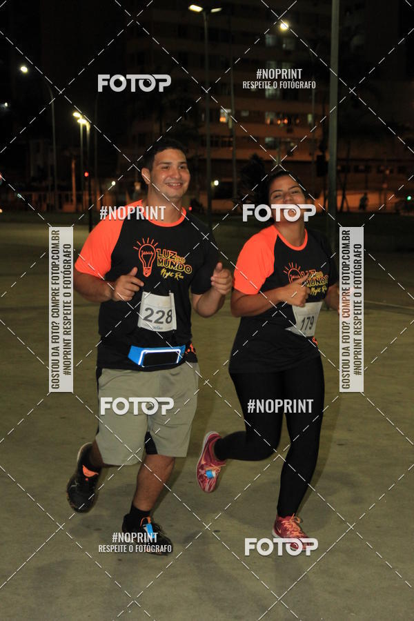 Buy your photos of the eventLuz do Mundo Night Run on Fotop