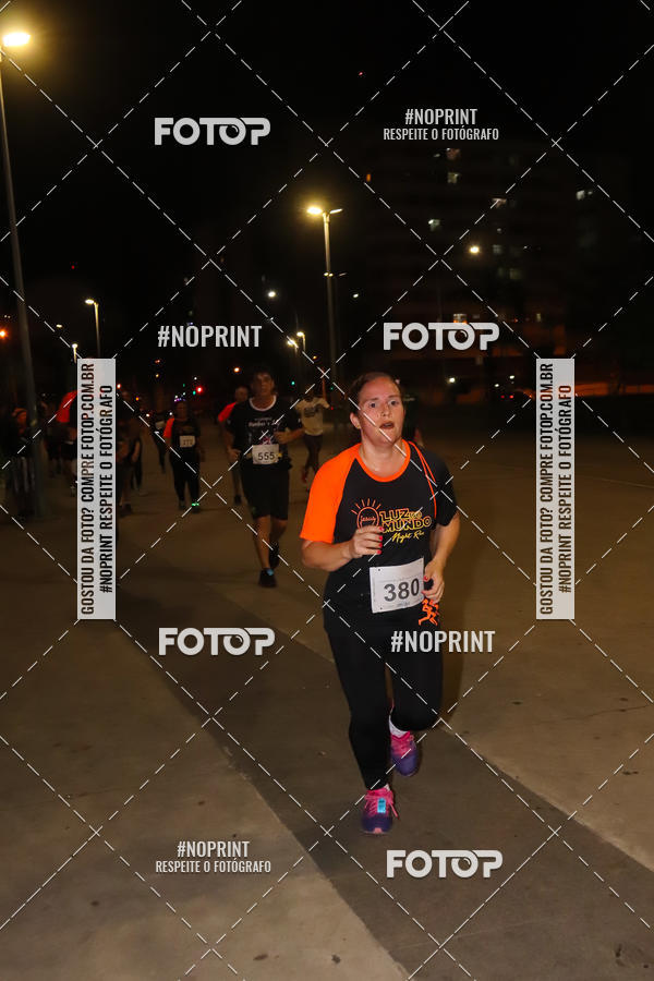 Buy your photos of the eventLuz do Mundo Night Run on Fotop