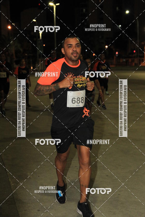 Buy your photos of the eventLuz do Mundo Night Run on Fotop