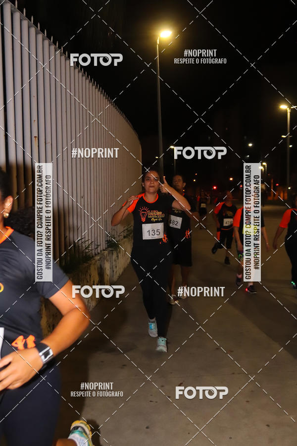 Buy your photos of the eventLuz do Mundo Night Run on Fotop