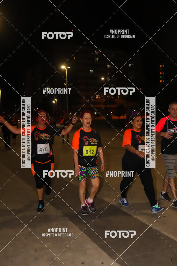 Buy your photos of the eventLuz do Mundo Night Run on Fotop