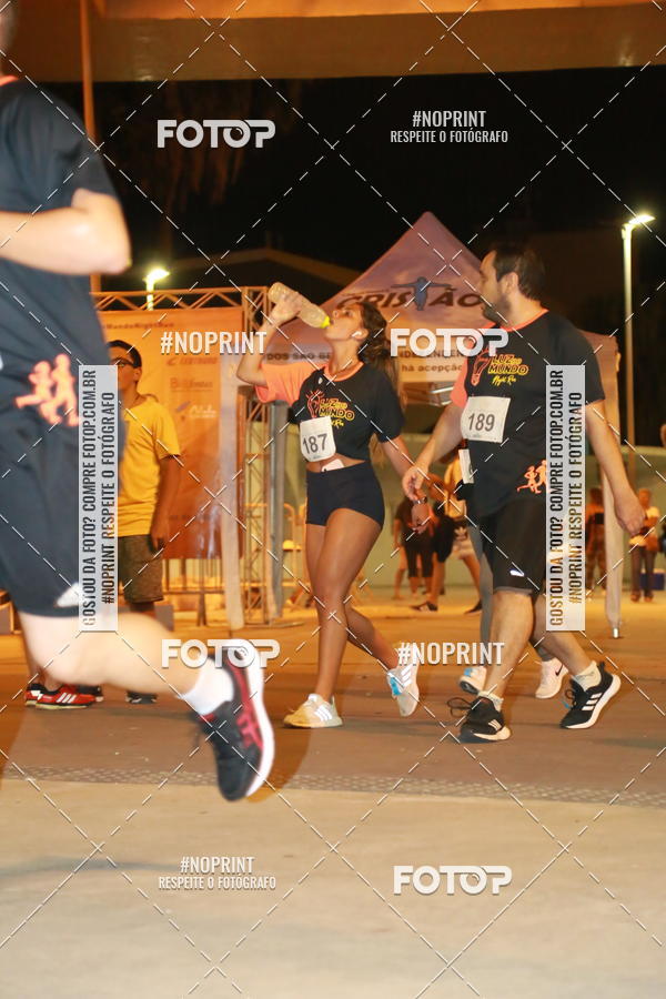 Buy your photos of the eventLuz do Mundo Night Run on Fotop