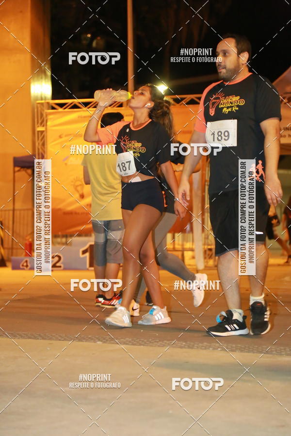 Buy your photos of the eventLuz do Mundo Night Run on Fotop