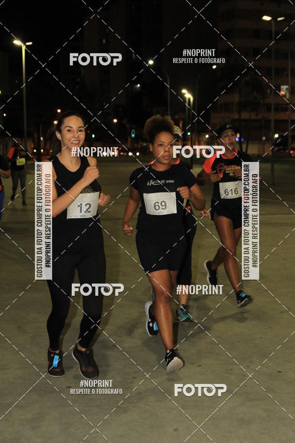 Buy your photos of the eventLuz do Mundo Night Run on Fotop