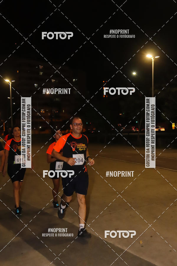 Buy your photos of the eventLuz do Mundo Night Run on Fotop