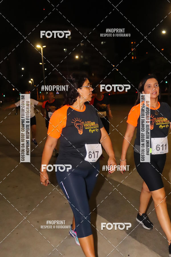 Buy your photos of the eventLuz do Mundo Night Run on Fotop
