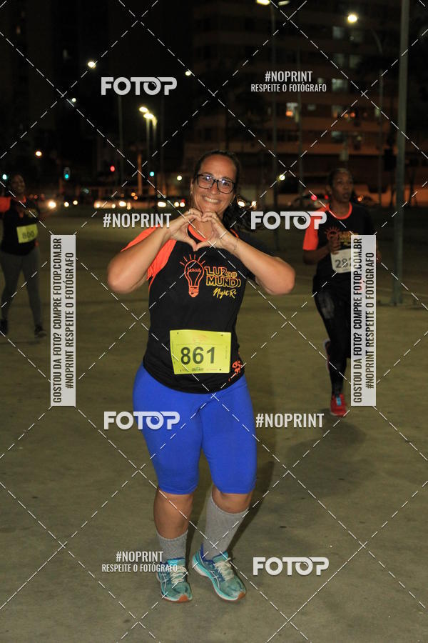 Buy your photos of the eventLuz do Mundo Night Run on Fotop