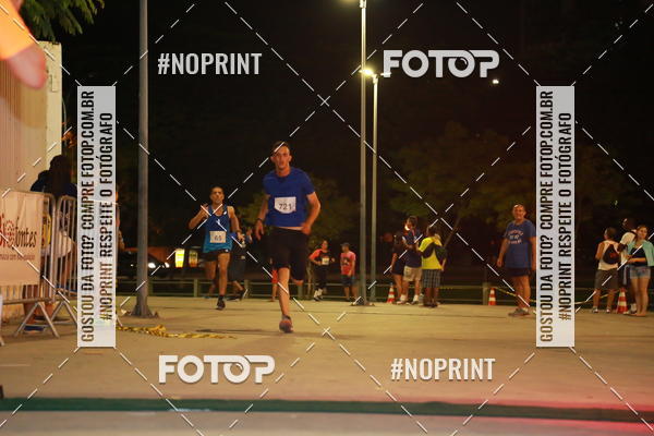 Buy your photos of the eventLuz do Mundo Night Run on Fotop